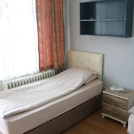 Zafer Hotel *